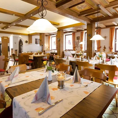 Restaurant Zur Linde Hotel 3*