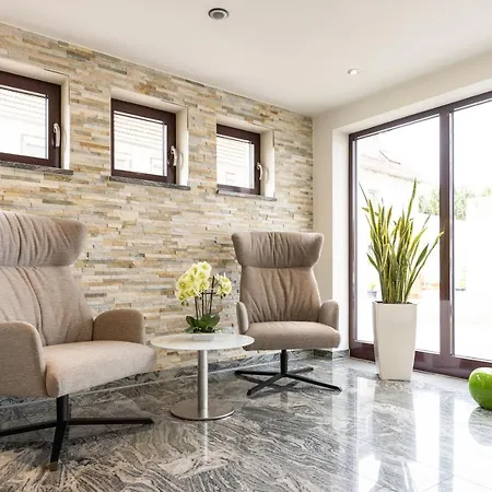 Restaurant Zur Linde Ξενοδοχείο 3*