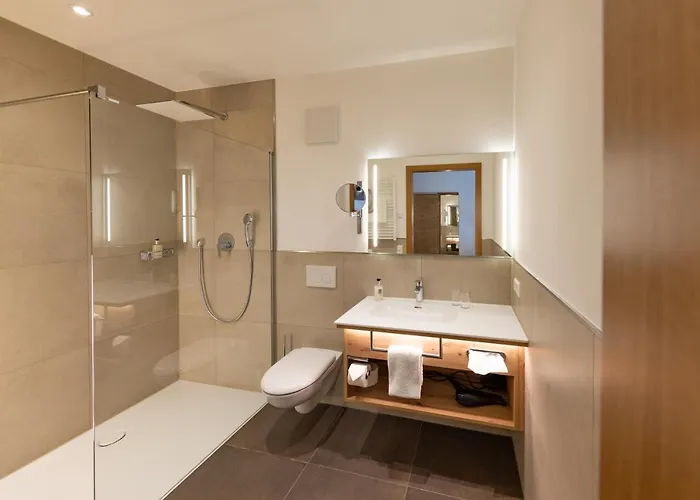 Restaurant Zur Linde Szálloda