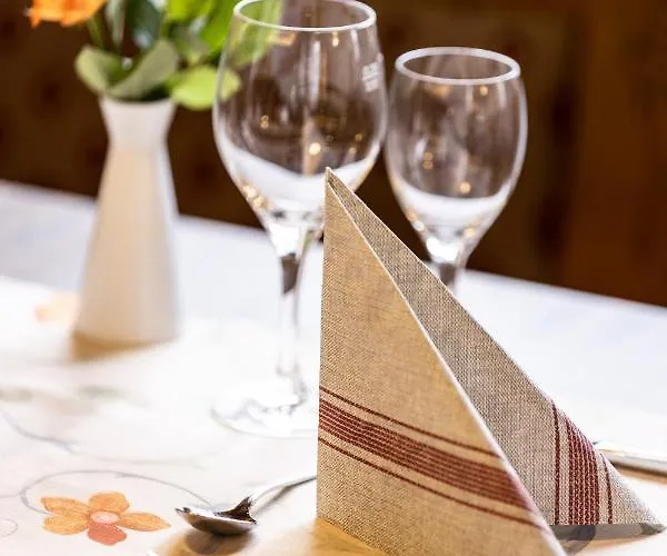 Restaurant Zur Linde Szálloda