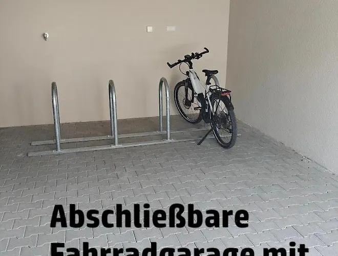 Restaurant Zur Linde Szálloda 3*