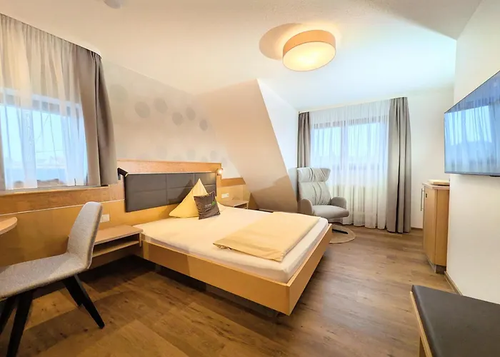 Szálloda Restaurant Zur Linde Erbach an der Danau