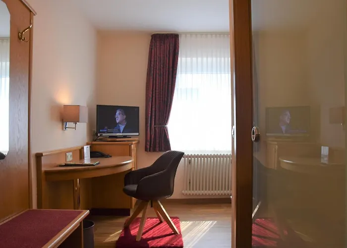 Hotel Restaurant Zur Linde 3*